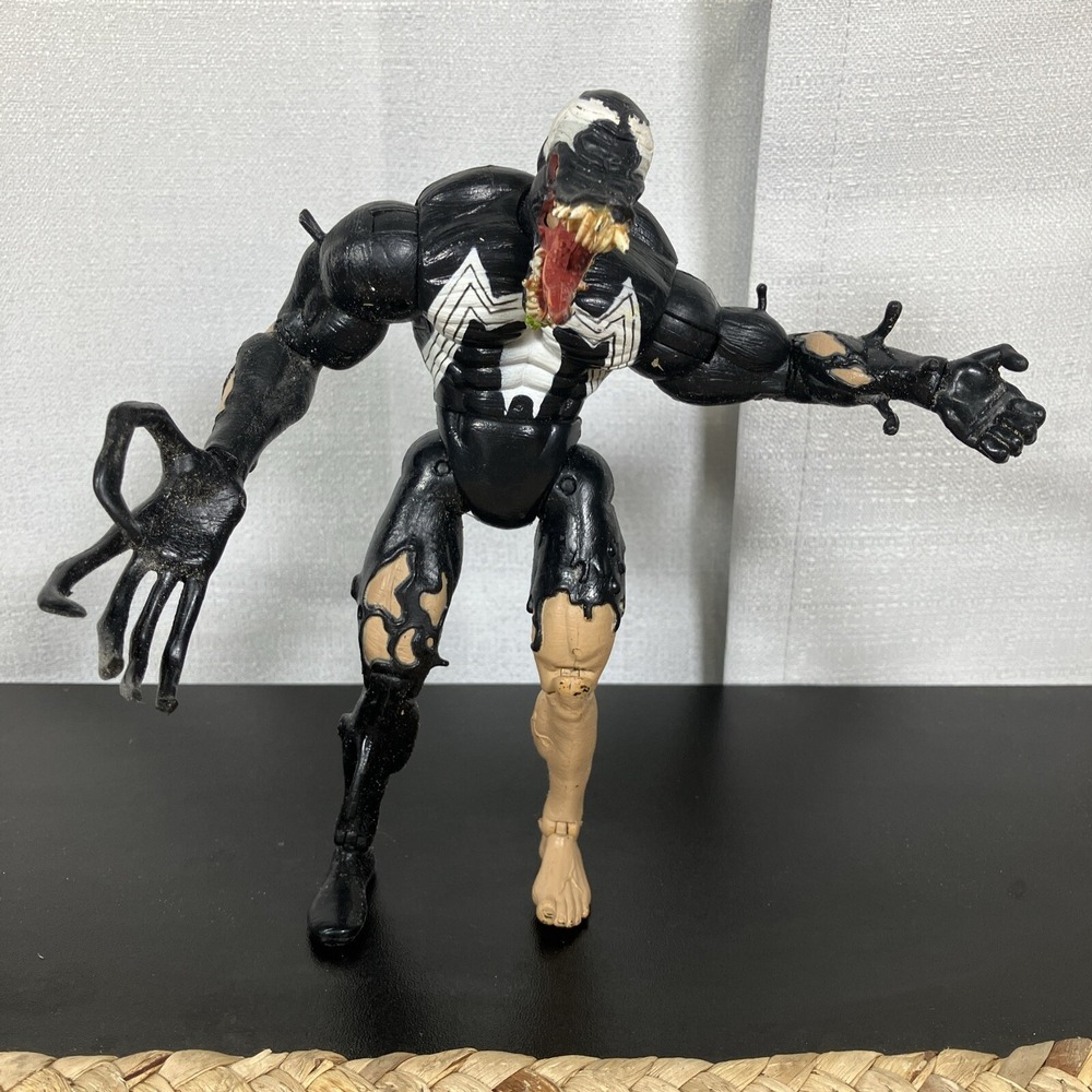 Spider-Man Classics Venom Figure ToyBiz 2001